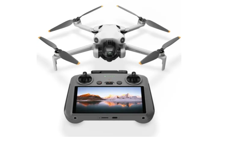 DJI Mini 4 Pro + Smart controller