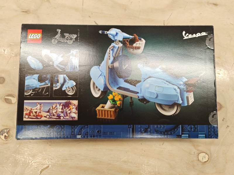 LEGO Vespa 125 Scooter - 10298