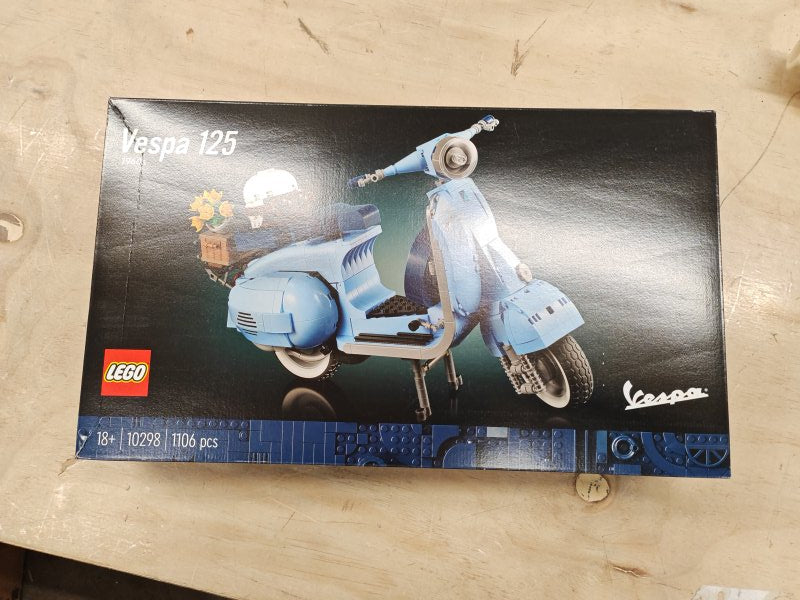 LEGO Vespa 125 Scooter - 10298