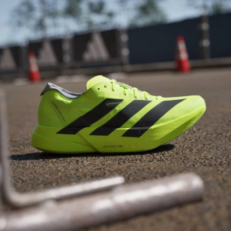 Adidas Adizero Adios Pro 4 heren sportschoenen - maat 44 2/3 - neon geel / zwart
