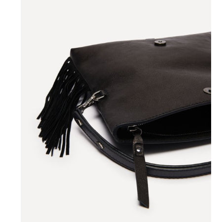 ZOE – Handtas in zwart schapenvachtleer.