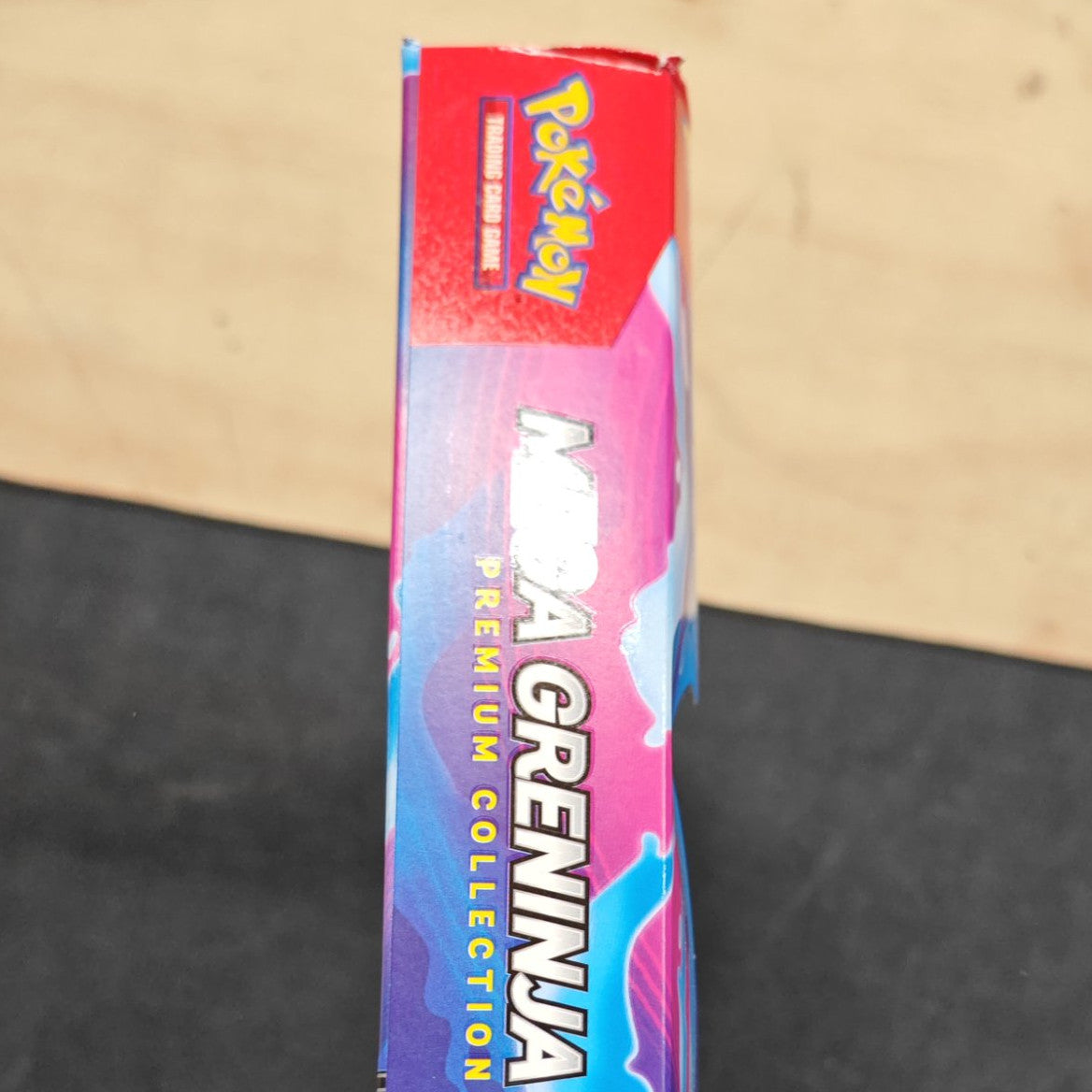 Pokémon TCG: Mega Greninja ex - Premium Collection