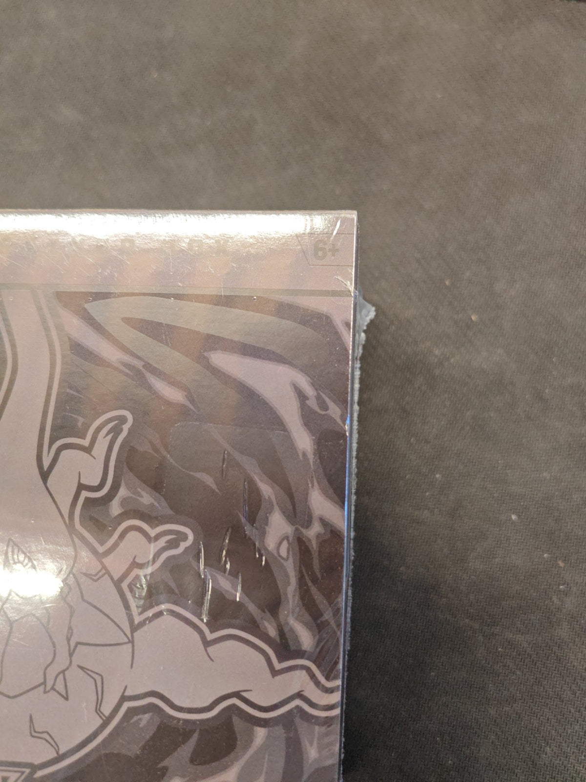 Pokémon TCG Mega Evolution Pitch Black Elite Trainer Box