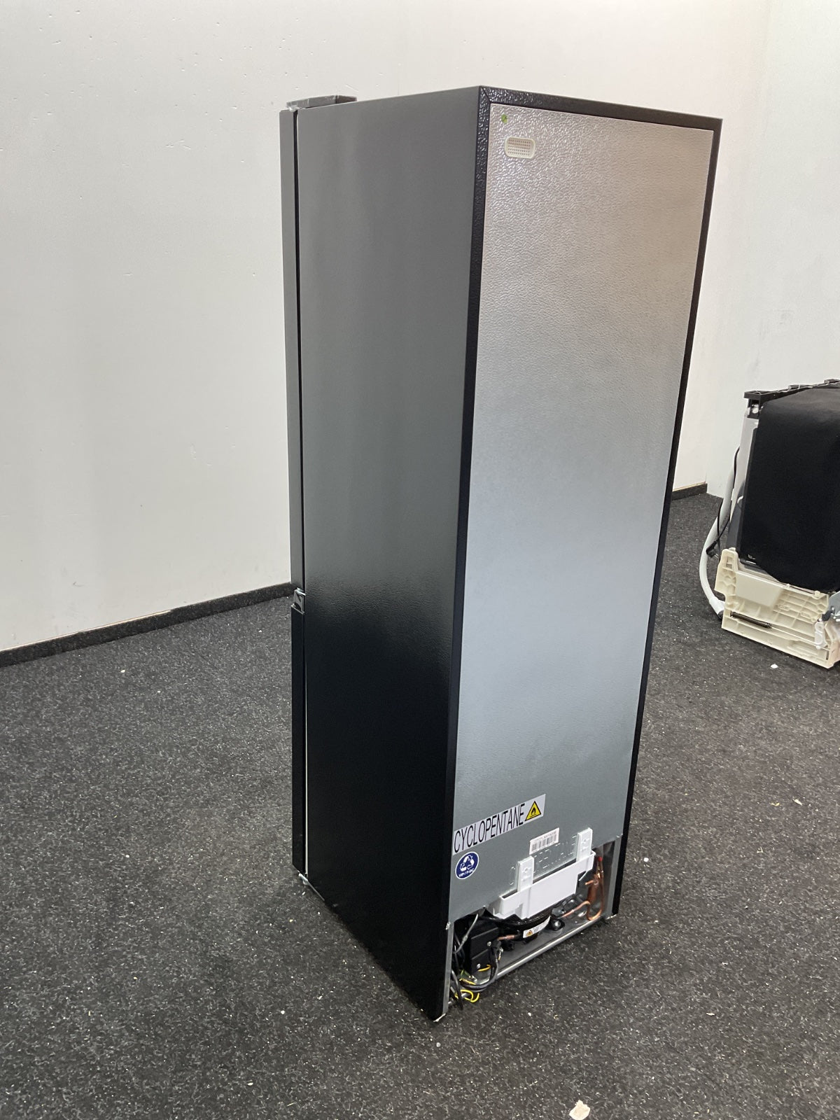 Inventum koelkast KV1500B - Zwart 150cm
