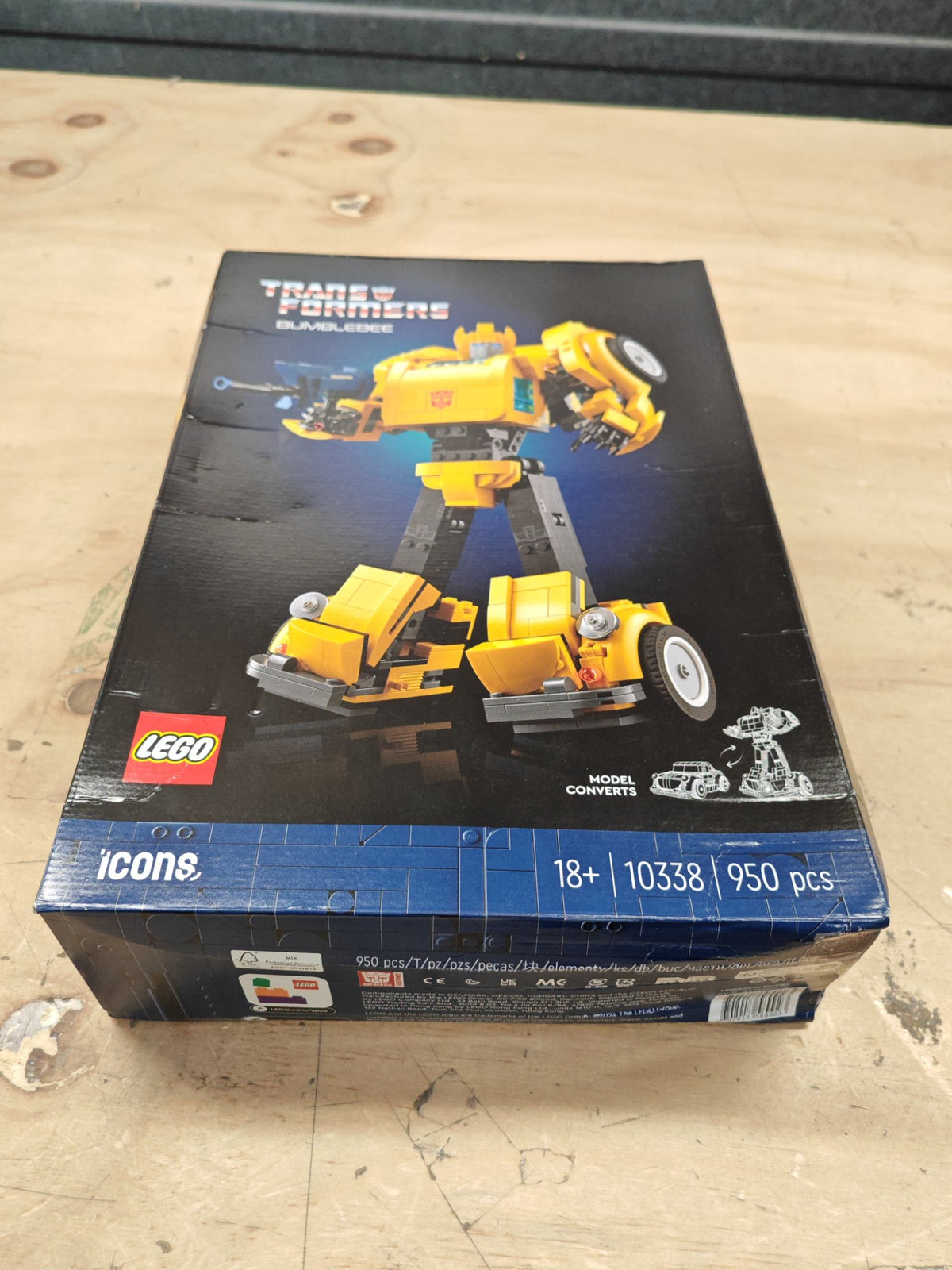LEGO Icons Transformers Bumblebee - 10338