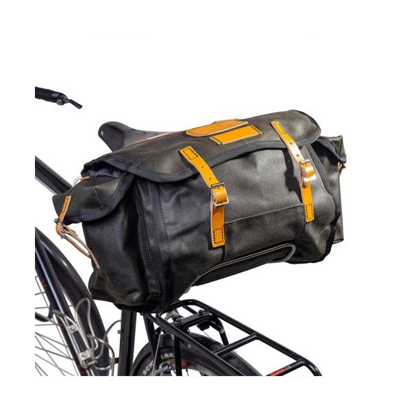 Nelson Longflap Saddlebag - 18L zwart