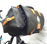 Nelson Longflap Saddlebag - 18L zwart