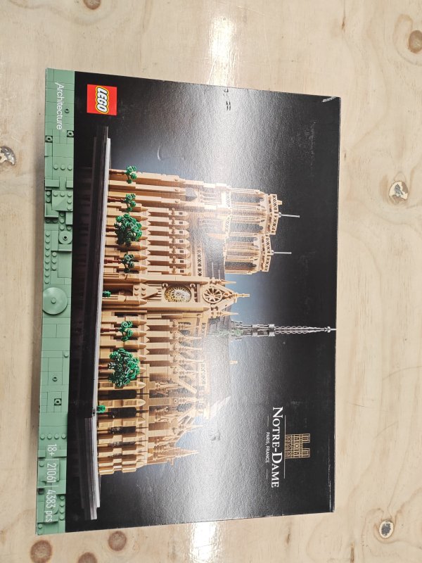 LEGO Architecture Notre-Dame van Parijs - 21061