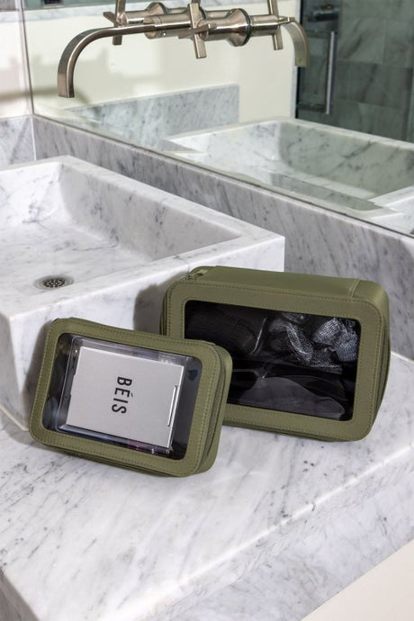 Béis - Toilettas - The In Flight Cosmetic Set in olive