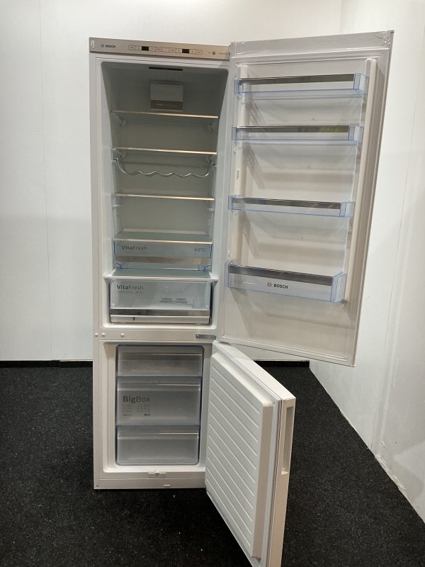 Bosch koelkast KGE39AWCA - Serie 6 - Wit