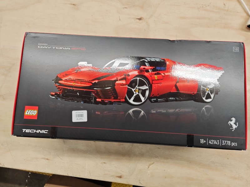 LEGO Technic Ferrari Daytona SP3 Raceauto - 42143