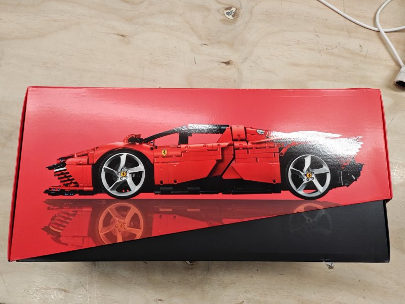 LEGO Technic Ferrari Daytona SP3 Raceauto - 42143