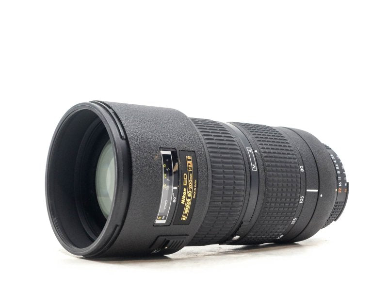 Nikon – ED AF Nikkor 80-200mm f/2.8 + 2 Extra Lenzen + Nikon D3000 Body