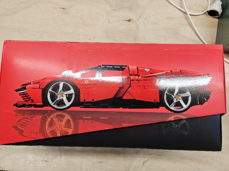 LEGO Technic Ferrari Daytona SP3 Raceauto - 42143