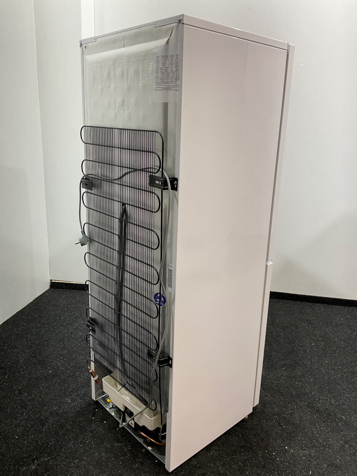 Beko koelkast RCSA240K40WN - Vrijstaand - Wit