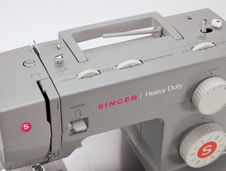 Singer 4432 - Heavy Duty Naaimachines (elektrisch, grijs, knoopsgatvoet, hoes)