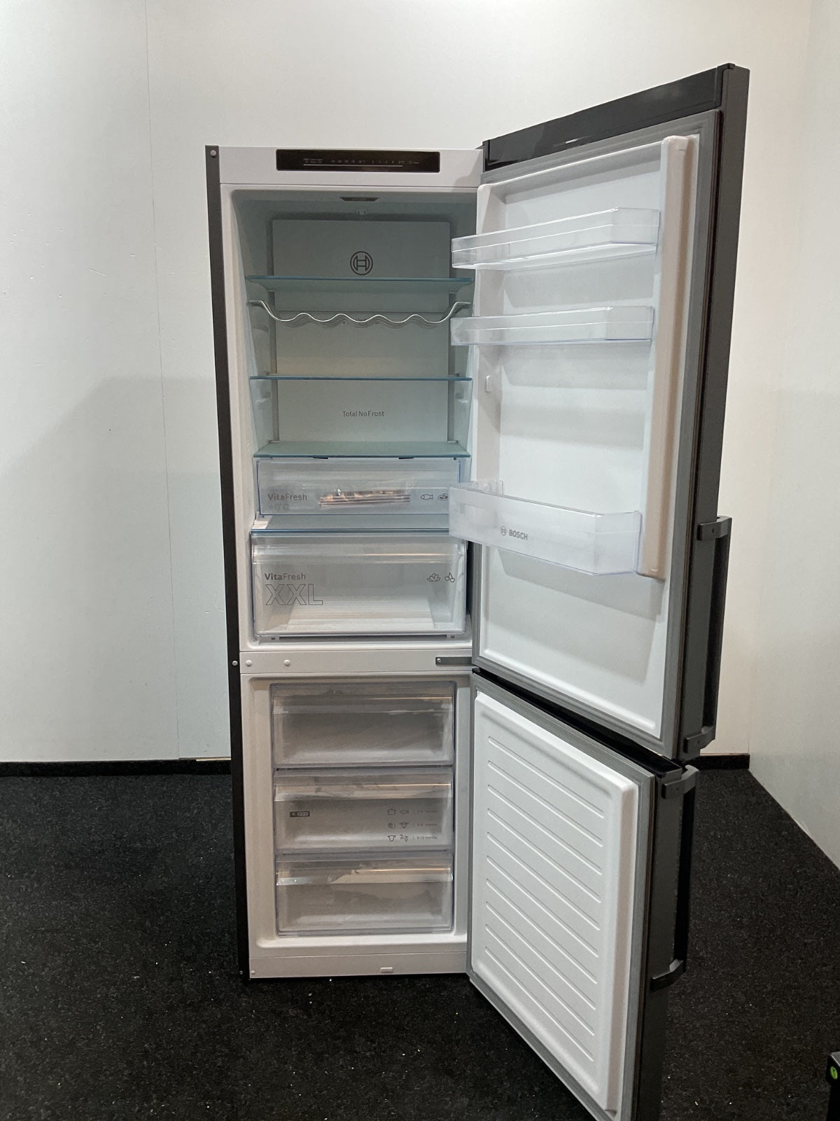 Bosch koelkast KGN36VXCT - Serie 4 - Vrijstaand - Zwart