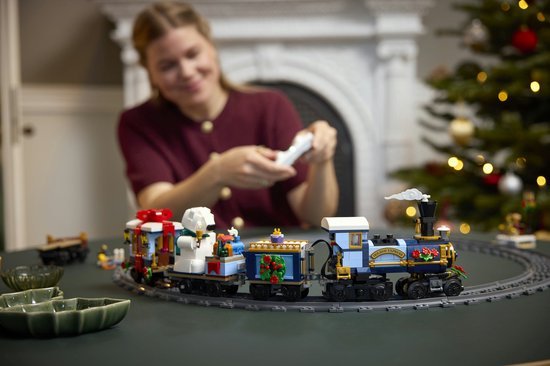 LEGO Icons Feestelijke Kersttrein Kerstdecoratie - 10361