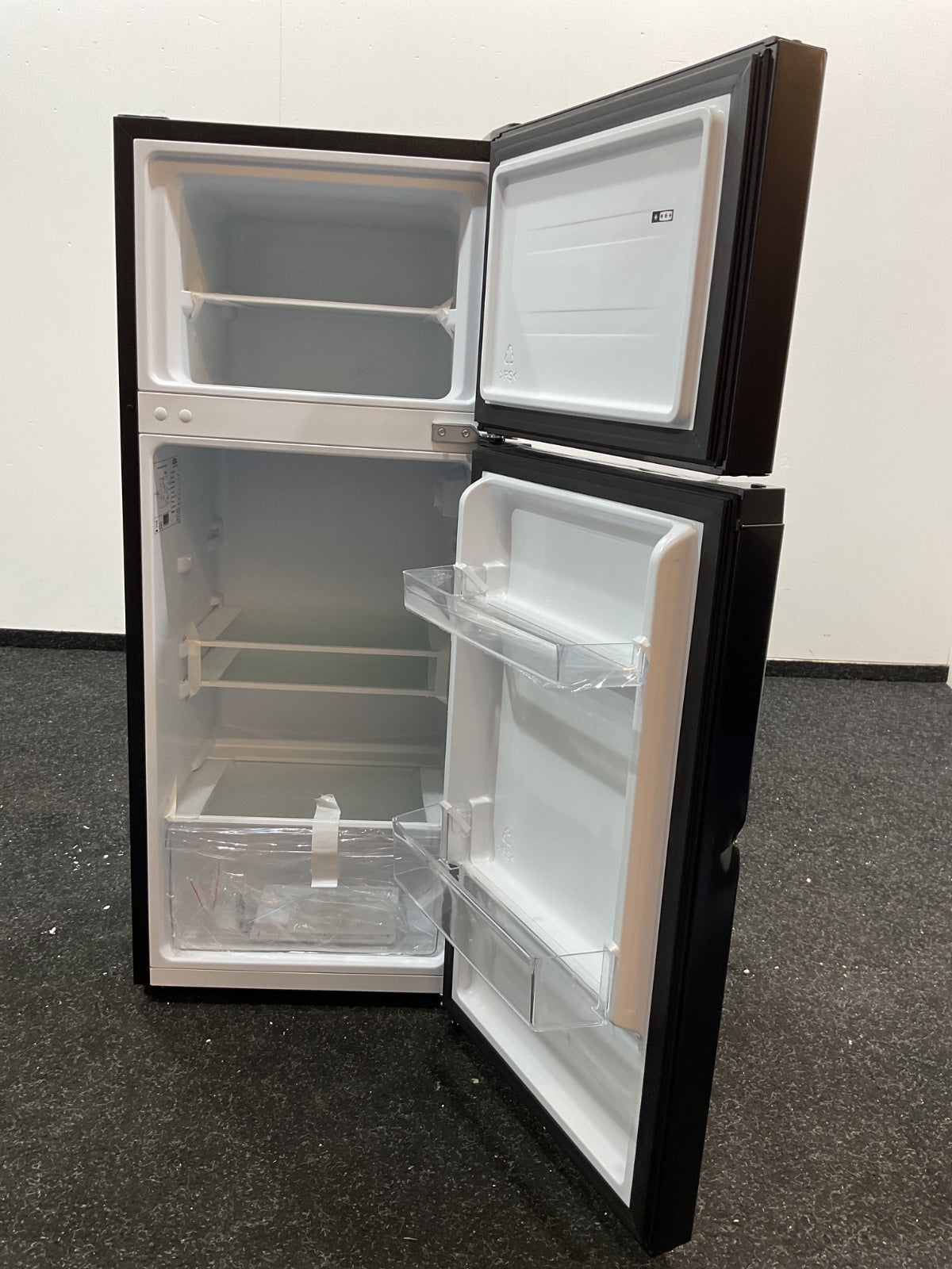Everglades koelkast EVTD3020 - Zwart - 124 Liter