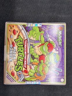 Magic: The Gathering - Teenage Mutant Ninja Turtles Pizza Bundle - EN
