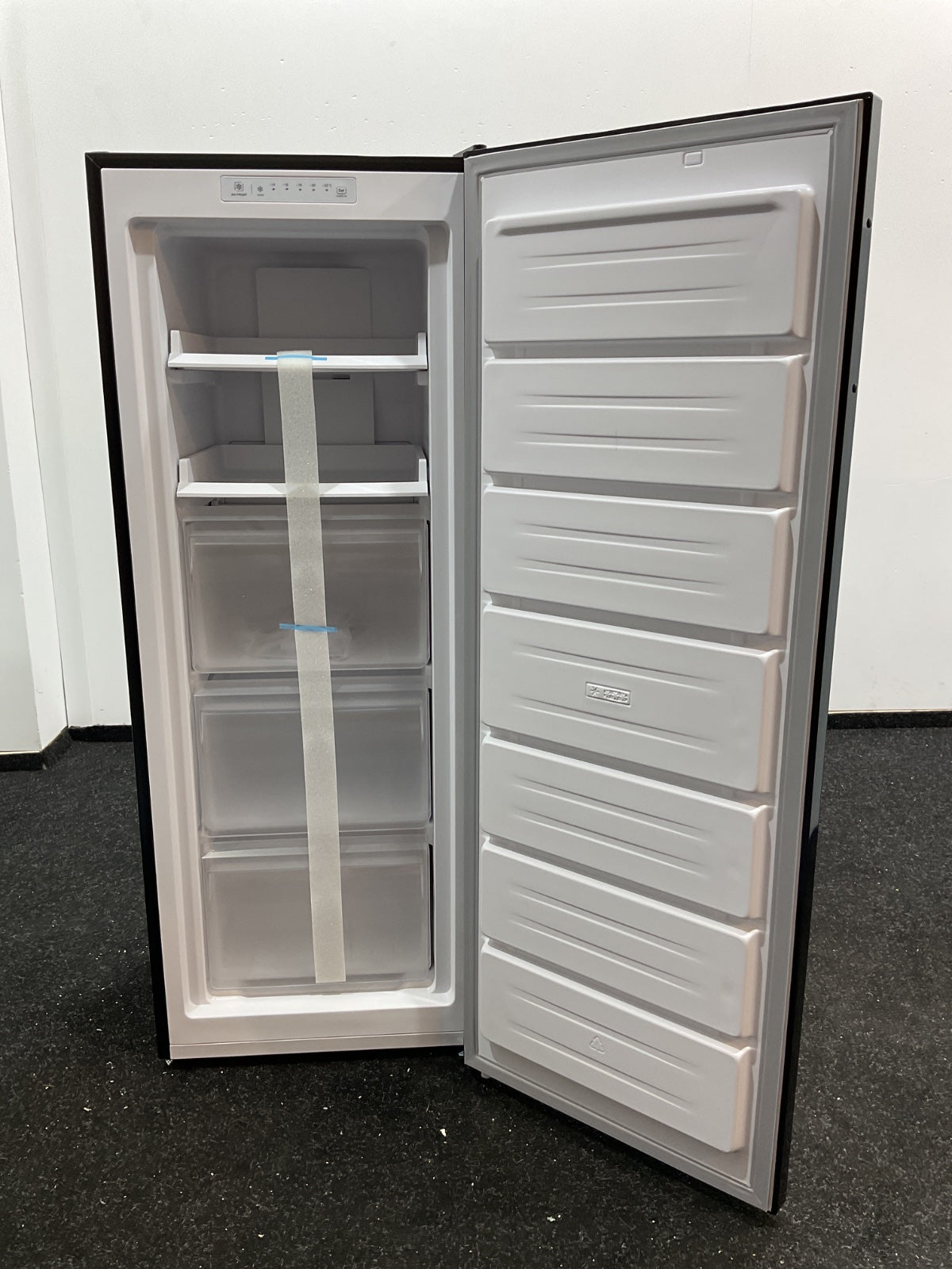 Inventum vrieskast VR1430B - Vrijstaand - Zwart