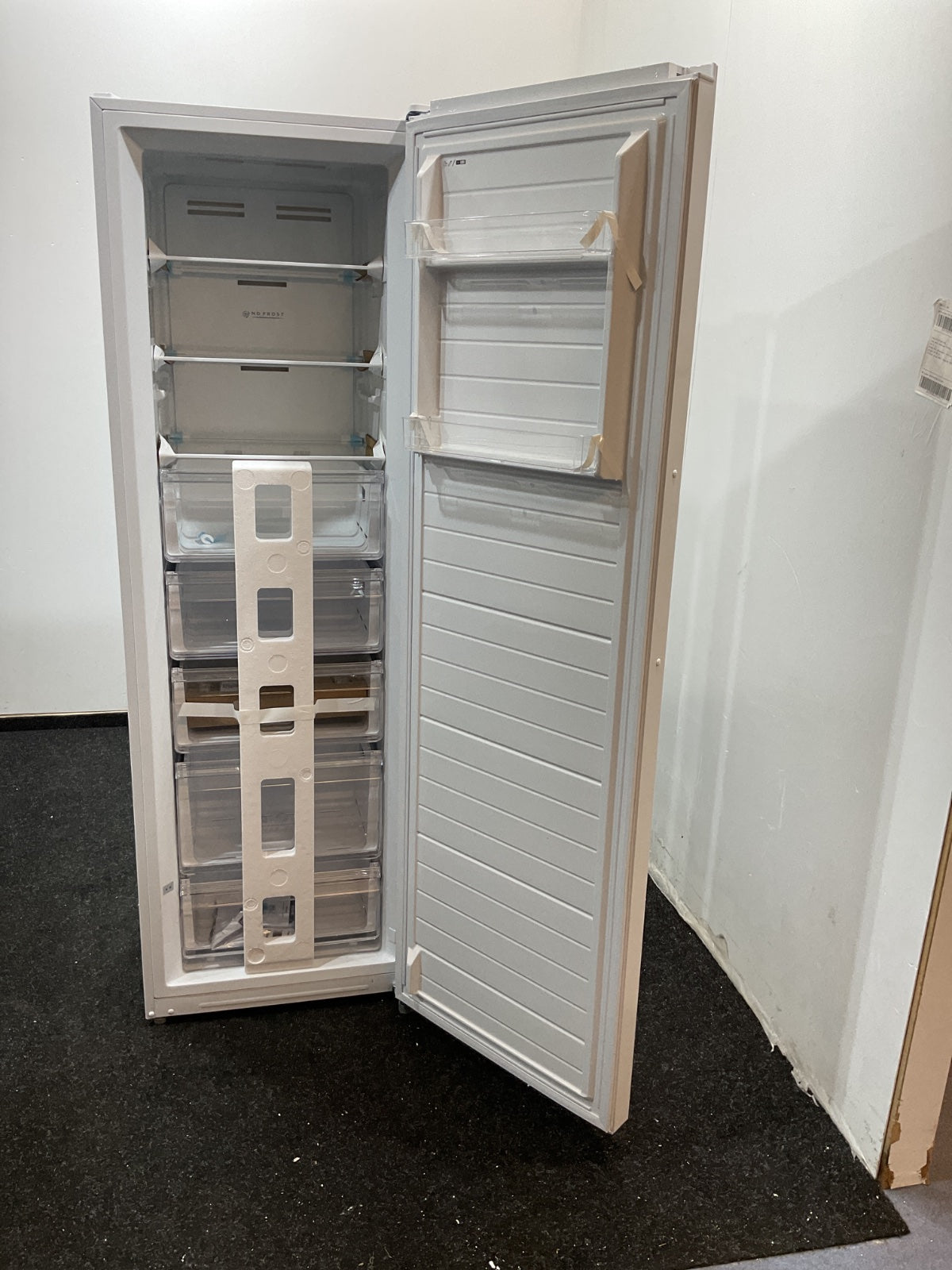 Inventum vrieskast VR1850W - Tot -15°C - Wit