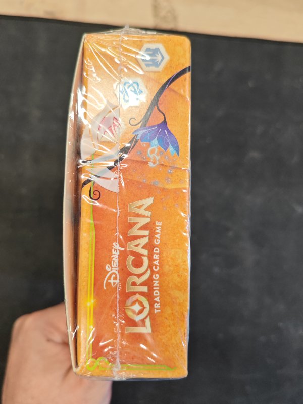 Disney Lorcana: Wilds Unknown – Booster Display (24 packs) | Set 12 | Engelstalig