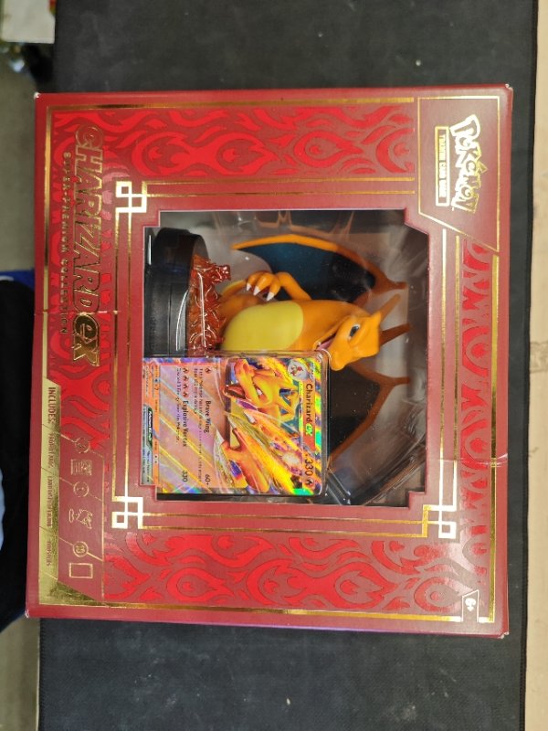 Pokémon Charizard ex Super Premium Collection - Trading Cards met figuur