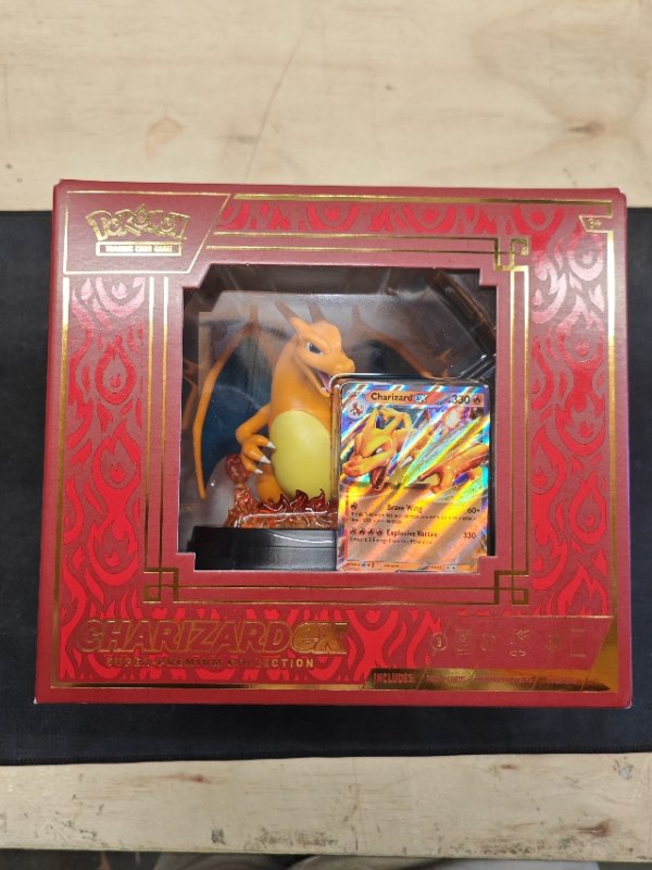 Pokémon Charizard ex Super Premium Collection - Trading Cards met figuur