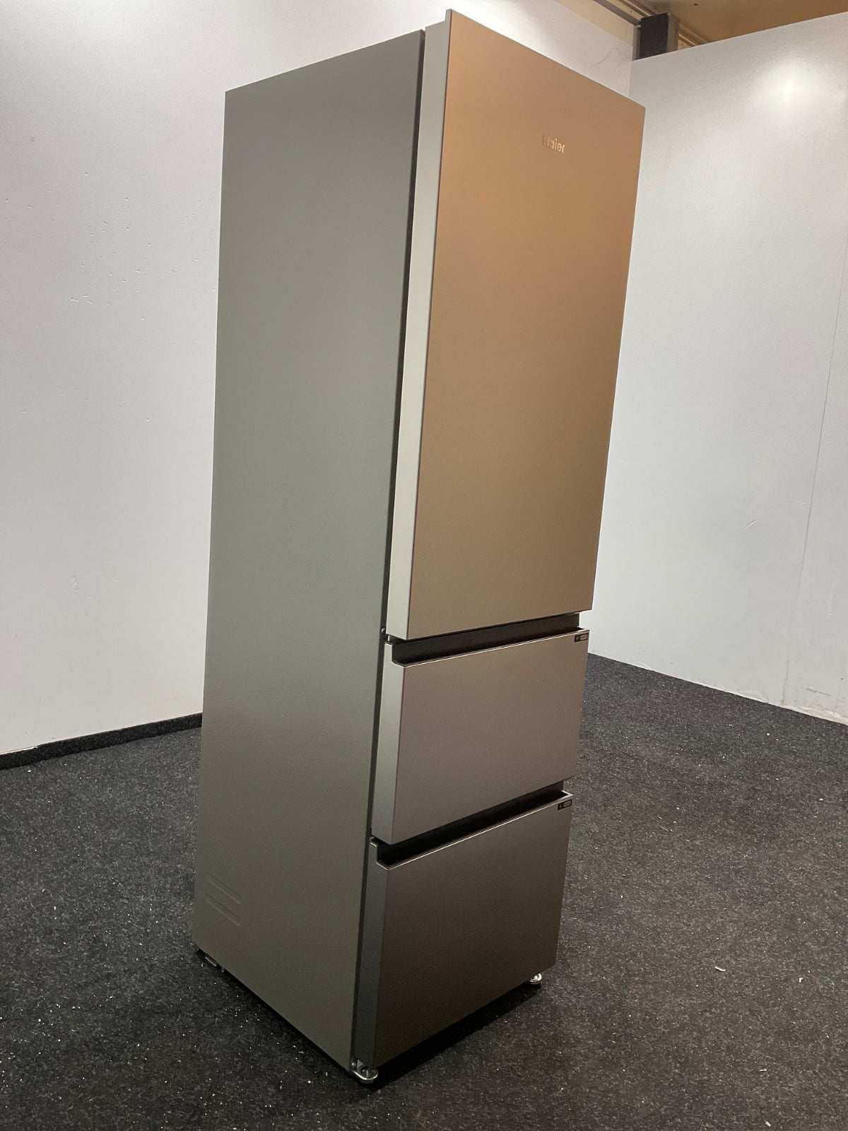 Haier koelkast HTR3518ENMX - Direct Access Lades - RVS