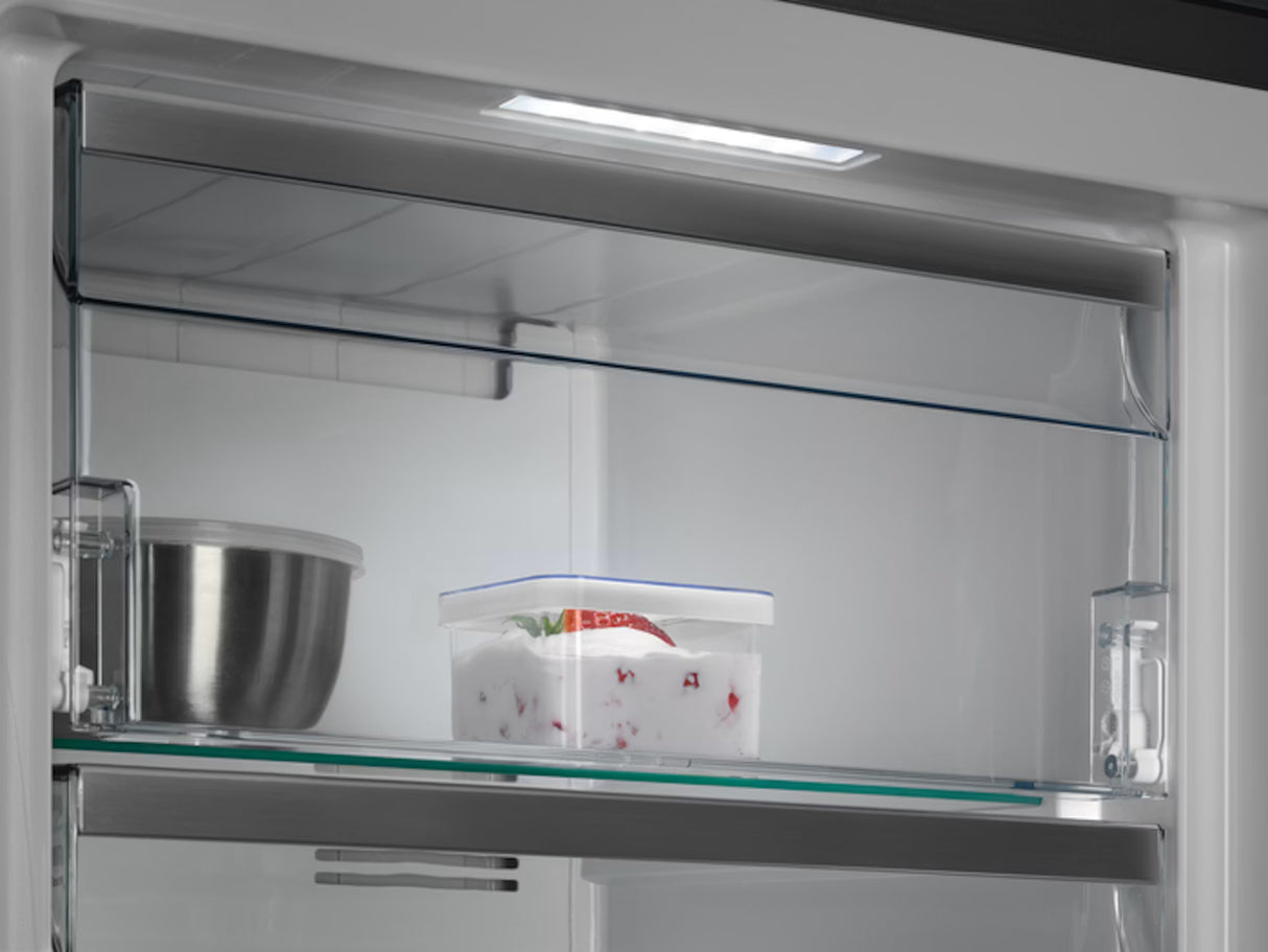 AEG vrieskast OAG7M281EW NoFrost - Vrijstaand - Wit