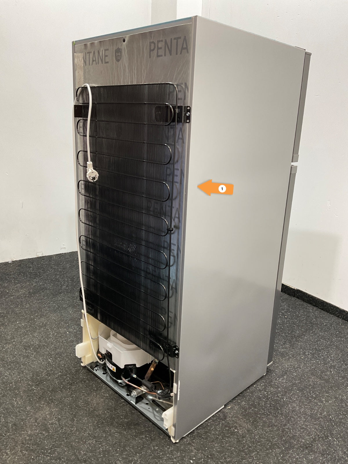 Heinner HF-HS205SWDE++ Koel-vriescombinatie met Waterdispenser 