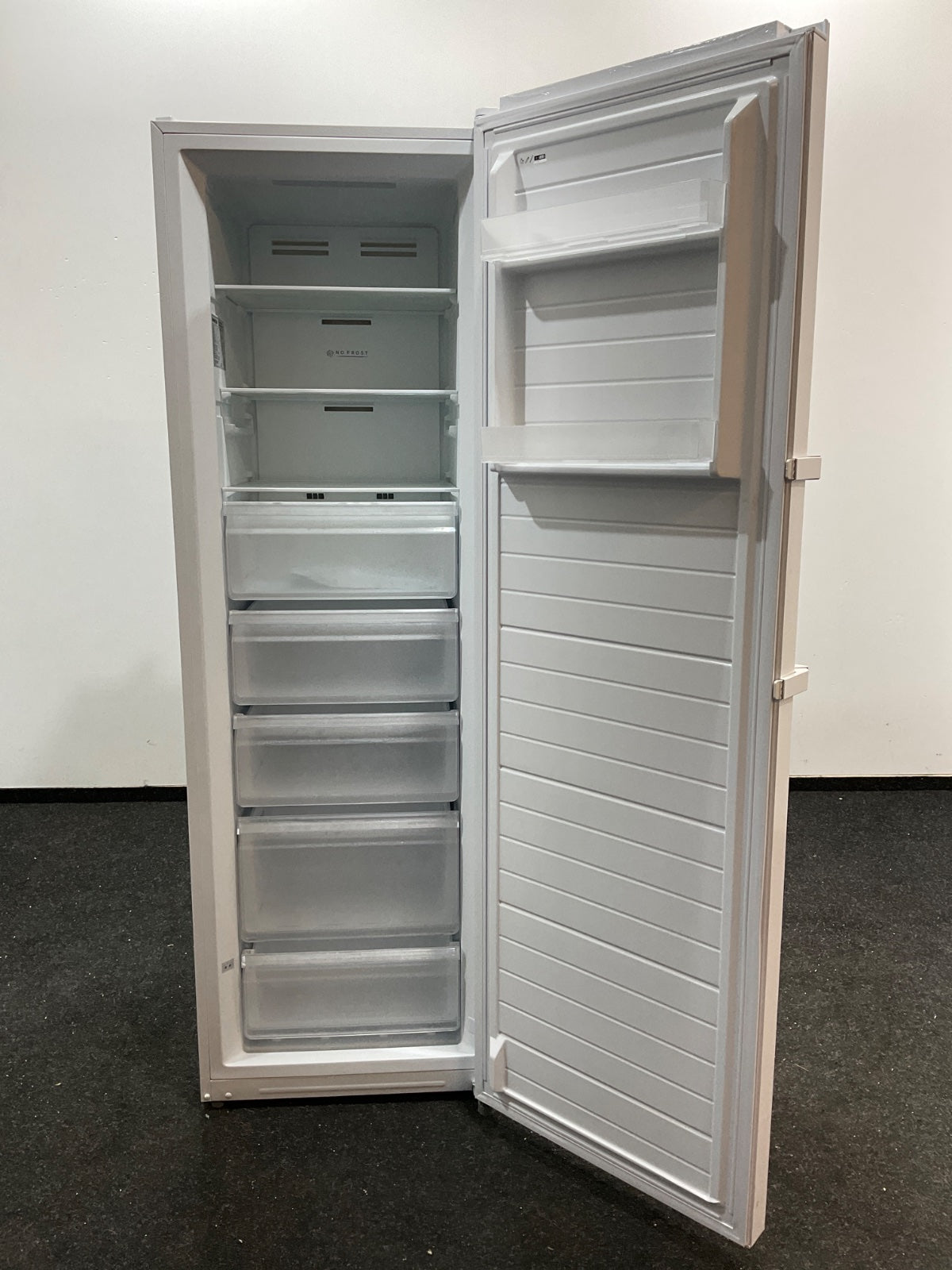 Inventum vrieskast VR1850W - Tot -15°C - Wit