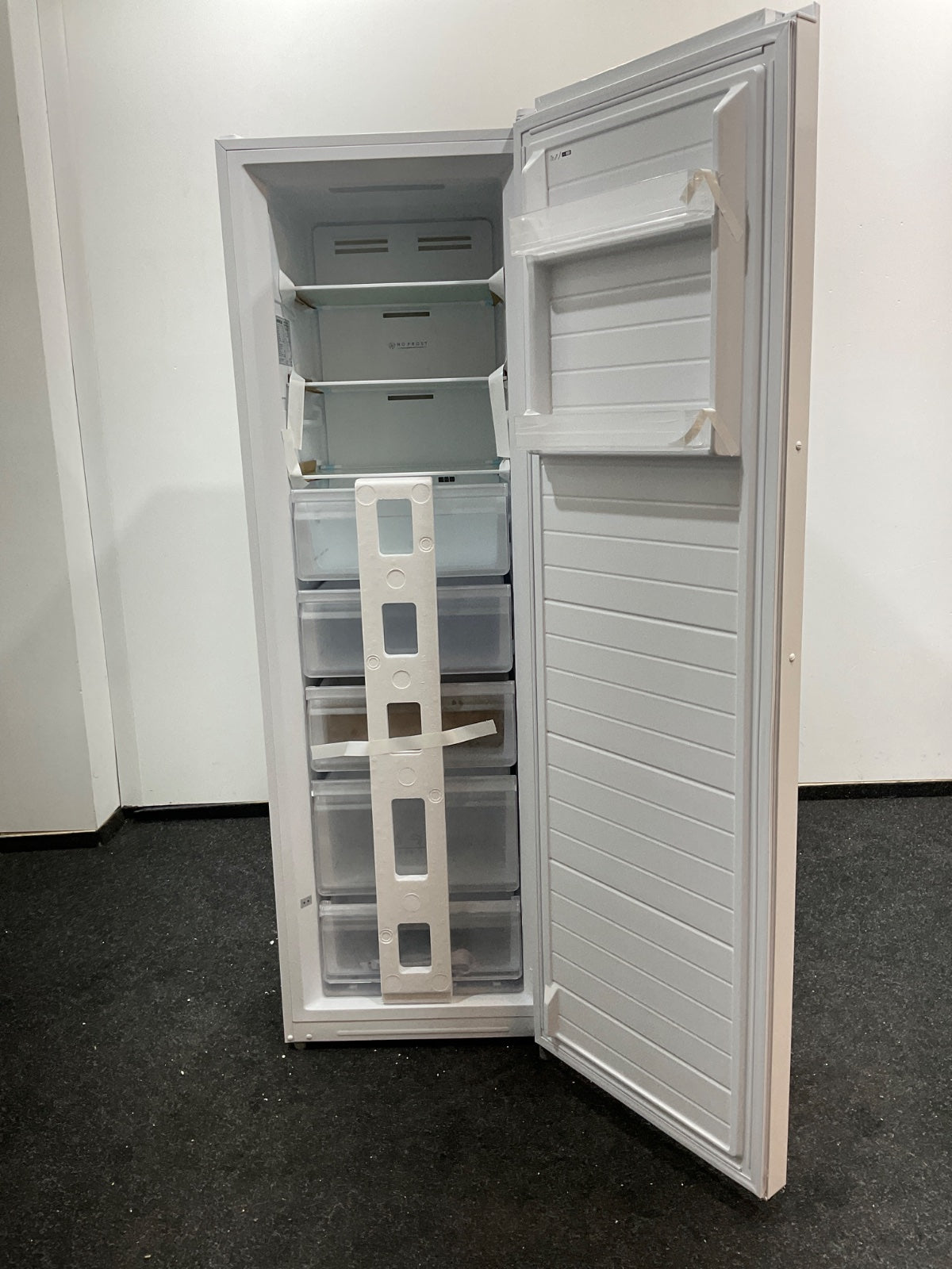 Inventum vrieskast VR1850W - Tot -15°C - Wit