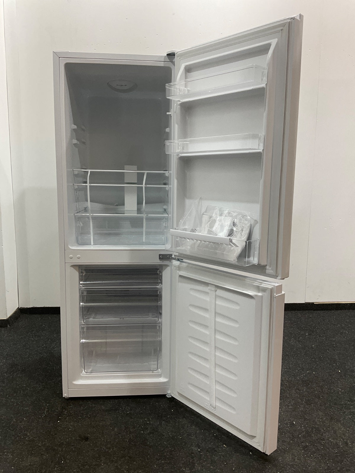 ETNA koelkast KCV143WIT - Wit