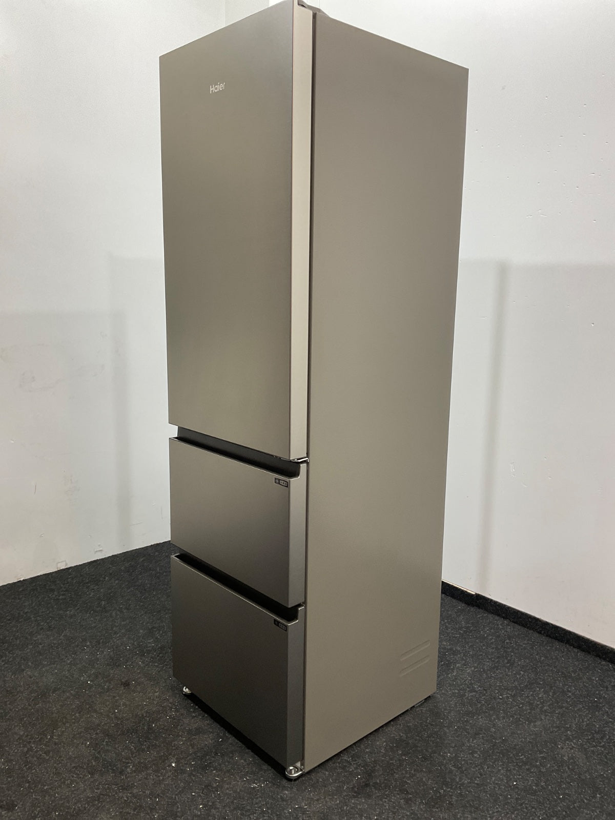 Haier koelkast HTR3518ENMX - Direct Access Lades - RVS