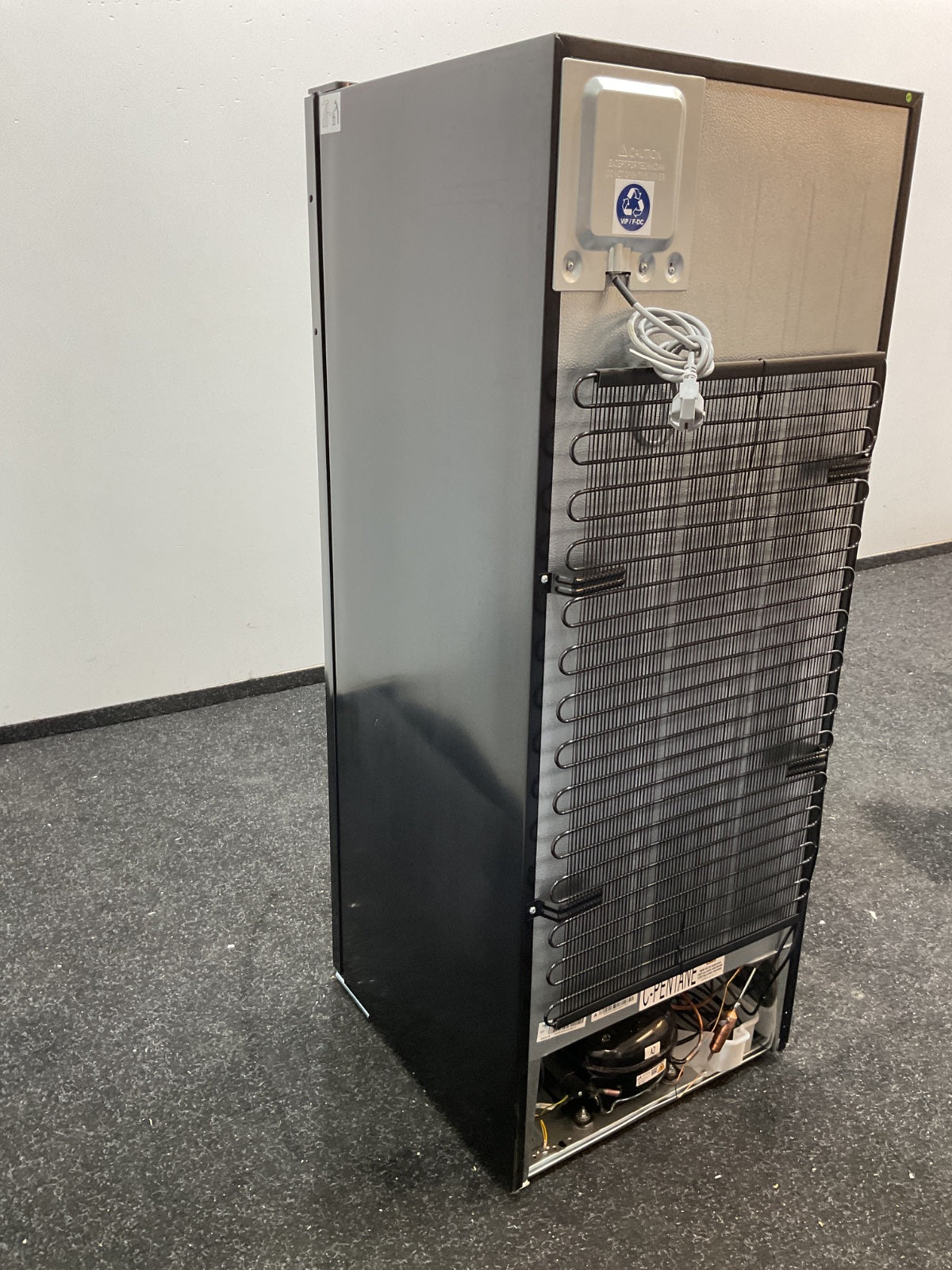 Inventum vrieskast VR1430B - Vrijstaand - Zwart