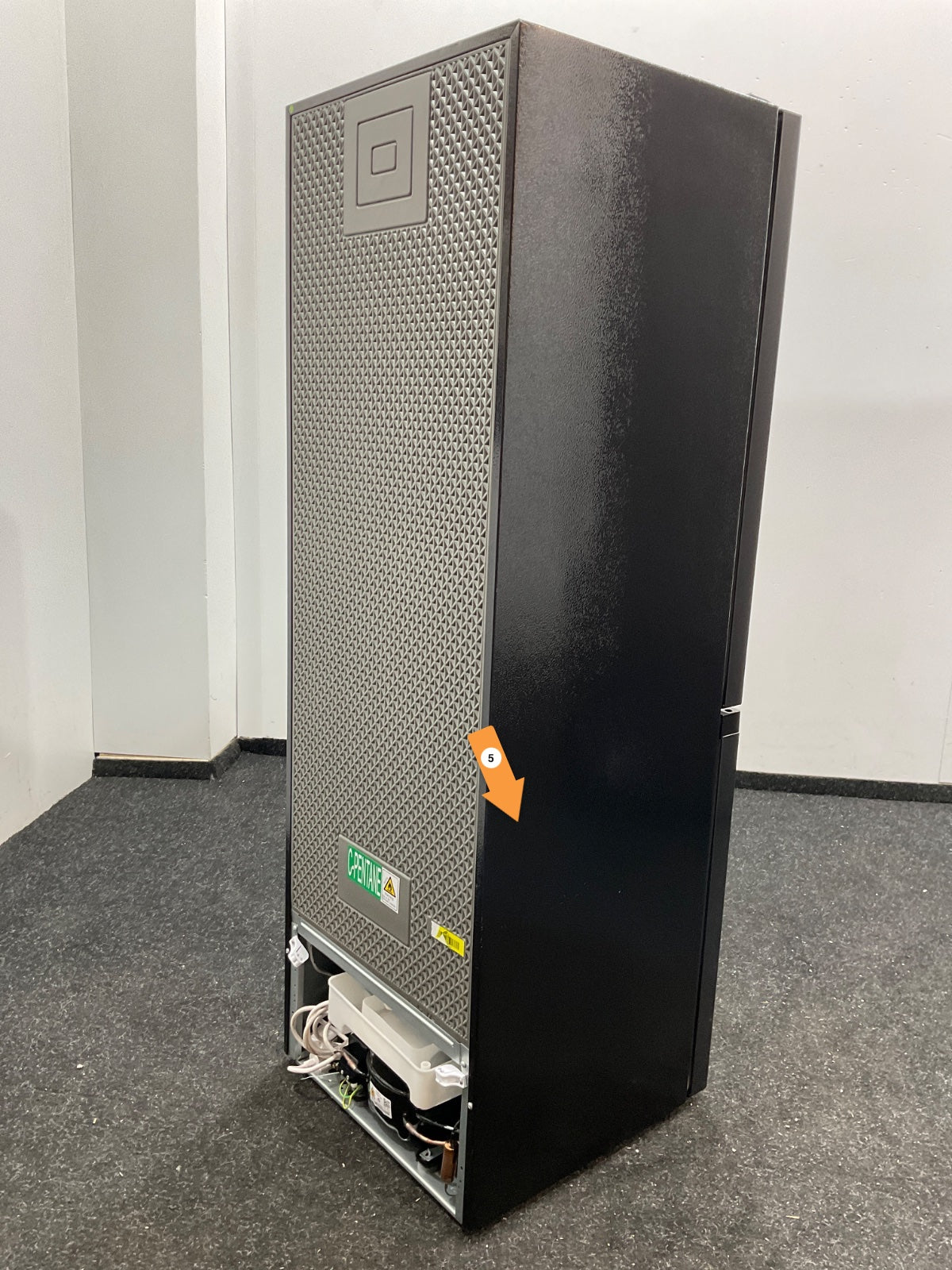CHiQ koelkast FBM157L42 - Zwart RVS
