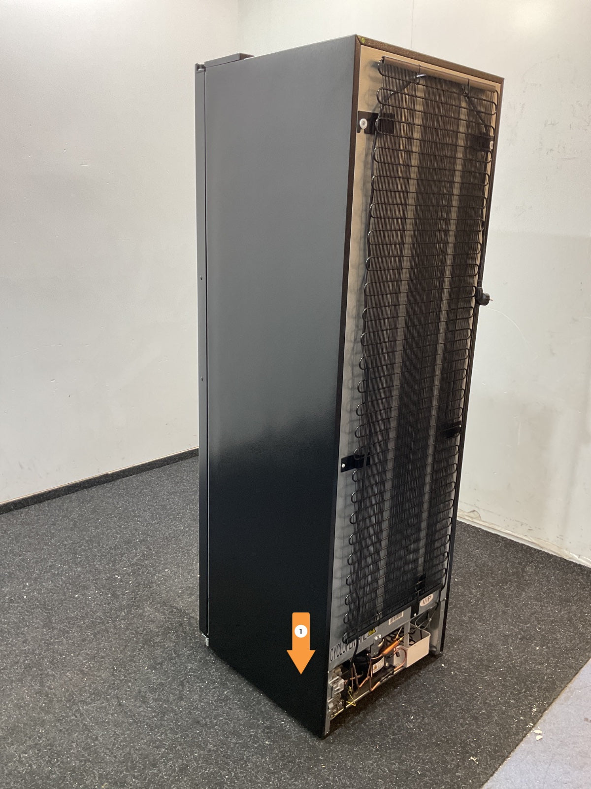 Inventum vrieskast VR1850B - No Frost - Zwart
