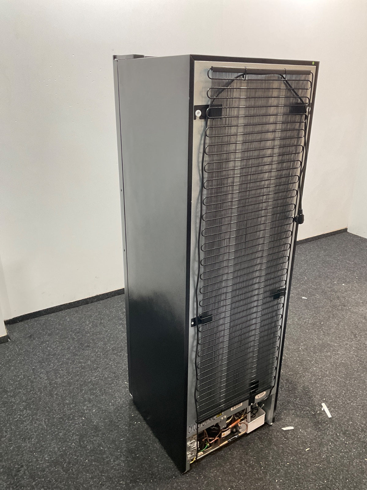 Inventum vrieskast VR1850B - No Frost - Zwart