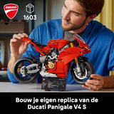 LEGO Technic - Ducati Panigale V4 S motor - 42202
