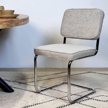 Moderne Eetkamerstoel Zandkleur Bouclé Stof Sway - Chrome Frame - Zonder Armleuningen